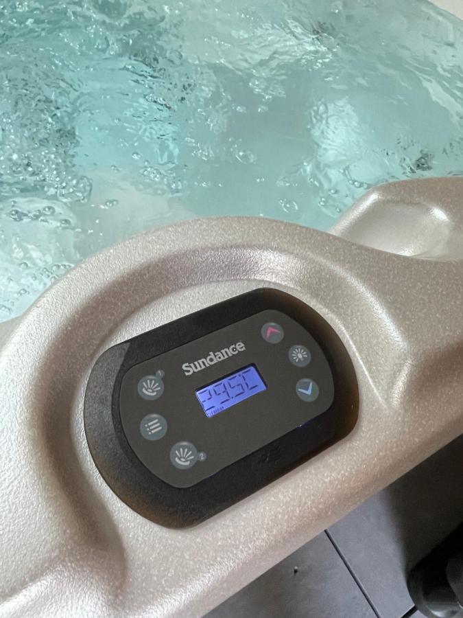 Magnifique Corps De Ferme Renove Avec Jacuzzi Villa Hillion Exterior photo